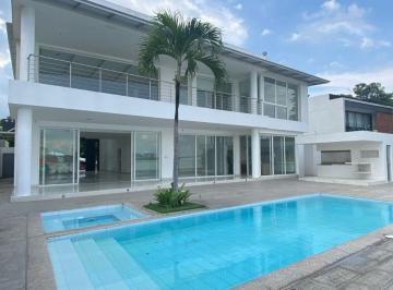 Casa de 4 habitaciones, Guayaquil · Casa en Alquiler en Terrasol