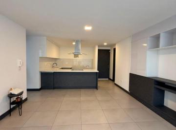 Departamento de 2 habitaciones, Quito · Rento Sector Monteserrín, moderno y Acogedor Departamento