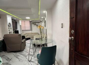 Departamento de 3 habitaciones, Guayaquil · Venta de Departamento de Tres Dorm. en La Atarazana