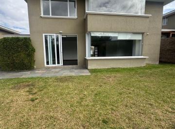 Casa de 3 habitaciones, Quito · Hermosa y Amplia Casa Dentro de Conjunto