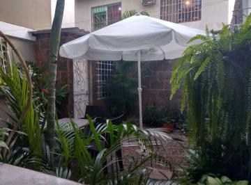 Casa de 3 habitaciones, Guayaquil · Venta de Casa de 2 Plantas, 3 Dorm., 2 Baños en El Norte de Guayaquil