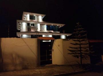 Casa de 4 habitaciones, Quito · Casa de Venta en Pusuquí