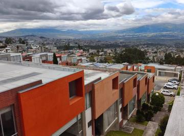 Casa · 114m² · 4 Habitaciones · 1 Estacionamiento · Casa en Venta - 4 Habitaciones - Conjunto Privado - Seguridad y Áreas Verdes - San Isidro del Inca