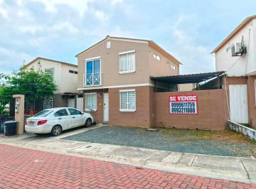 Casa de 3 habitaciones, Daule · Casa en Venta, 2 Pisos, 3 Dorm. Amplio Frente - Urb. Villa del Rey, Et Príncipe Harry