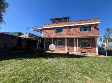 Casa de 14 habitaciones, Cuenca · Amplia Propiedad en Venta – Sector San Vicente de Putushi