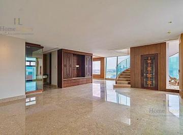 Parqueadero · 607m² · 3 Habitaciones · 3 Estacionamientos · Venta de Penthouse de Lujo con Vista Panorámica en Zona Comercial de Alta Pluvalia - Guayaquil Am