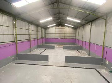 Bodega-Galpón , Quito · Galpón de 570 m² Dentro de Complejo Industrial - Sector Via Tambillo