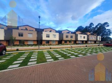 Casa · 128m² · 3 Habitaciones · 1 Estacionamiento · Casa Nueva a Estrenar Dentro de Conjunto con Buenas Áreas Sociales.