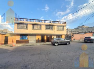 Casa · 500m² · 14 Habitaciones · Casa Rentera con Local Al Sur de Quito Sector Chillogallo