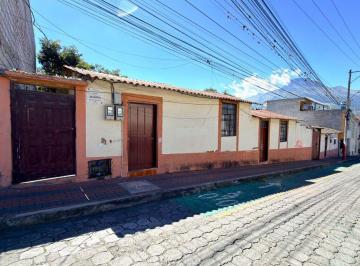 Casa de 3 habitaciones, Cotacachi · Casa en Venta con Amplio Terreno en Cotacachi