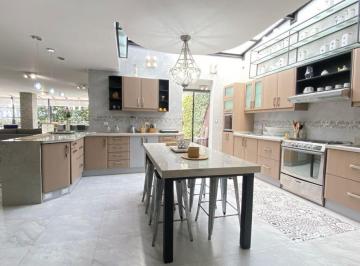 Departamento de 2 habitaciones, Quito · Departamento | Amoblado | Luxury | 2 Dorm. | 2 Parqueaderos | Colinas de Pichincha