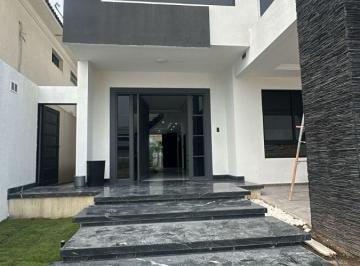 Casa de 5 habitaciones, Daule · Alquilo Casa en Urbanización El Condado