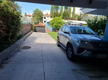 Departamento · 180m² · 3 Habitaciones · 2 Estacionamientos · Jrs Departamento Arriendo 3 Dorm. 180 m² Jardin