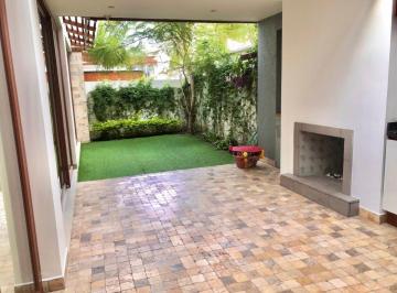 Casa de 3 habitaciones, Quito · Linda Casa de Arriendo Estilo Londoño, en Conjunto Privado Tumbaco