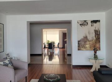 Departamento de 3 habitaciones, Quito · Bellavista Vendo Dpto 3 Dorm. - Vista