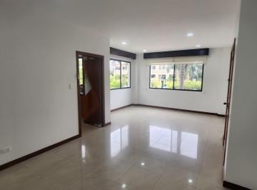 Departamento de 3 habitaciones, Guayaquil · Samborondon Primer Piso 3 Dorm.