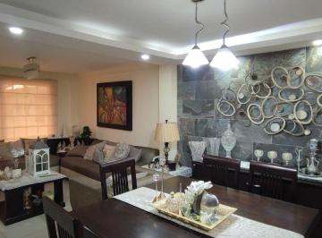 Casa de 3 habitaciones, Guayaquil · Casa Amplia y Renovada en Venta, Alborada Etapa 14