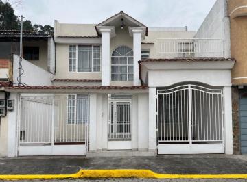 Casa de 5 habitaciones, Quito · Casa Independiente 259 m² en Conocoto