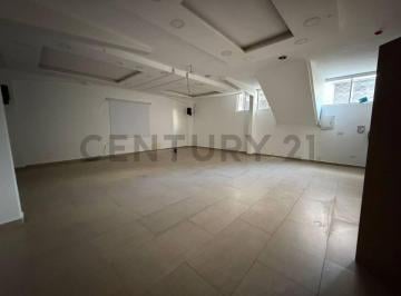 Oficina comercial · 525m² · 4 Estacionamientos · Edificio de Oficinas en Renta 670 m. Sector La Kenedy