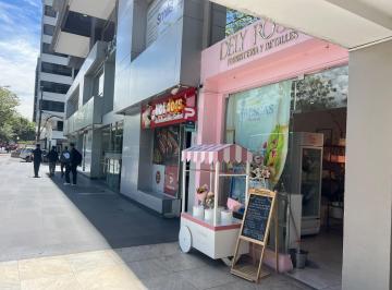 Local comercial · 42m² · 1 Estacionamiento · Mv - Sector La Carolina, Av de La Shyris en Renta Local Comercial 42,50 m² Edificio Corporativo