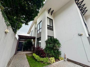 Departamento de 2 habitaciones, Guayaquil · Departamento Planta Baja a Pocos Pasos del Liceo Panamericano