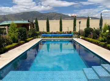 Casa de 4 habitaciones, Quito · Hermosa Casa Fuera de Urbanización en Tumbaco $370.000 Una Sola Planta