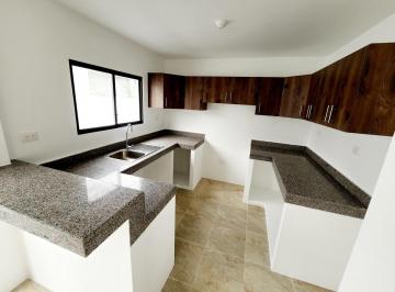 Casa de 3 habitaciones, Daule · Casa en Venta – La Rioja, Etapa La Palma - Av Leon Febres Cordero