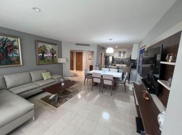 Departamento de 1 habitación, Guayaquil · Departamento de 100 m² en Venta en El Hilton Colon Torre 2