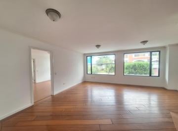 Suite · 81m² · 1 Habitación · 1 Estacionamiento · Se Renta Amplia Suite con Parqueadero, Urb. Jardines del Batán