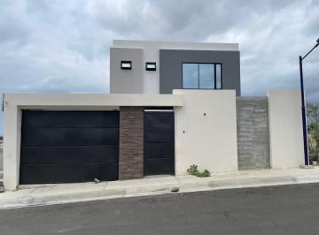 Casa · 125m² · 3 Habitaciones · 2 Estacionamientos - David Muñoz Cuadros · Casa Nueva en Venta con 3 Habitaciones con Baño y Piscina Grande - Cristal Azul 4
