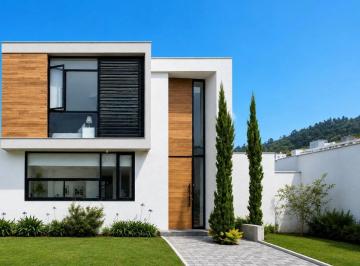 Casa de 4 habitaciones, Quito · Venta Casa 4 Dorm. Patio con Bbq en San Juan Cumbaya