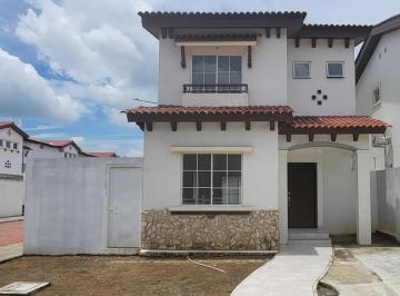Casa de 3 habitaciones, Guayaquil · Venta Casa Esquinera de Estreno en Urb. Terranostra, Vía a La Costa