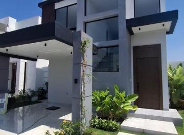Casa de 3 habitaciones, Guayaquil · Venta. Ciudad Celeste. Babor. Estreno Preciosa Casa. 3 Hab. Cada Uno Baño $274.000 Neg