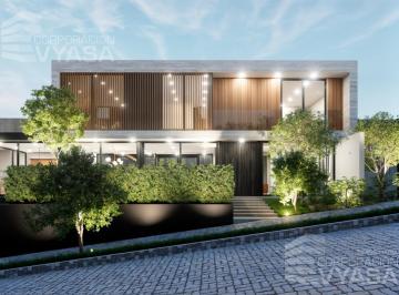 Casa · 306m² · 3 Habitaciones · 2 Estacionamientos · Cumbayá - Vía a Guapulo, Hermosa Casa de 306 m² - (En Planos - Al Costo) C1
