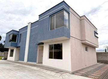 Casa de 4 habitaciones, Quito · Hermosa Casa en Conjunto Privado “los Cibeles”