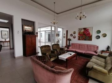 Casa de 4 habitaciones, Quito · Vendo Casa en La Armenia