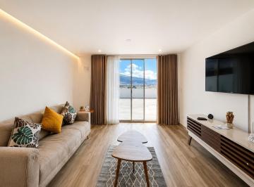 Departamento · 150m² · 2 Habitaciones · 1 Estacionamiento · Renta: Departamento Amoblado en Quito Monteserrín – Cerca Udla