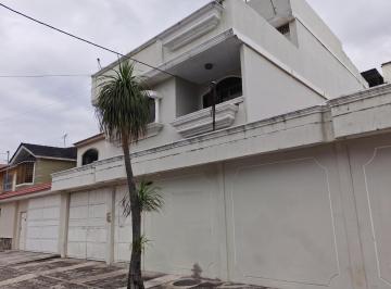 Casa · 160m² · 5 Habitaciones · 1 Estacionamiento · Venta Casa Garzota 3. Templo Chino. Vyj
