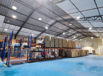 Bodega-Galpón , Guayaquil · Inversionistas! en Venta Ofibodega 1250 m² Const. - Vía a Daule Km 8 - Norte de Guayaquil