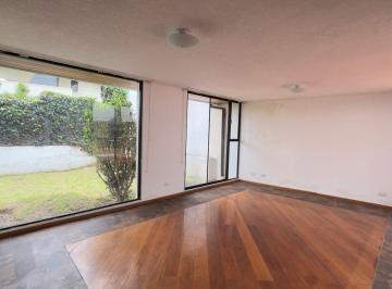 Casa en Venta de 3 habitaciones Norte de Quito · Casa en Venta, Urbanización El Condado, 3 Dorm., Jardín
