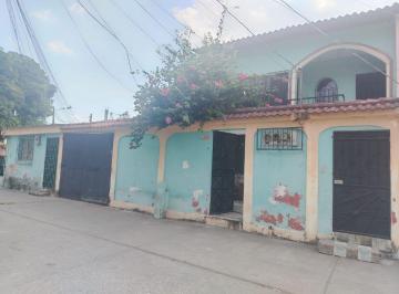 Casa de 5 habitaciones, Guayaquil · Casa Rentera en Venta Florida Norte | Perímetro Cerrado y Guardianía