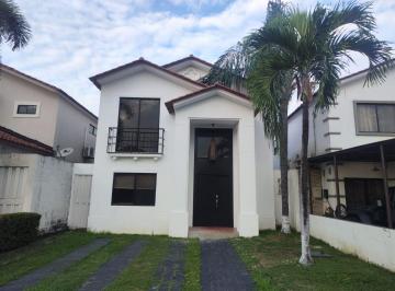 Casa de 4 habitaciones, Guayaquil · Alquiler Casa Amplia 4 Habtc Ciudad Celeste