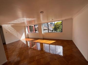 Departamento de 3 habitaciones, Quito · Departamento en Venta en Calle Navarro Cerca a Av Republica