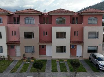 Casa de 3 habitaciones, Quito · Casa en Venta en Santa Fe de Pusuqui