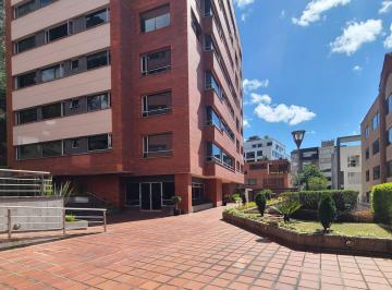 Departamento · 88m² · 1 Habitación · 2 Estacionamientos · Departamento en Venta Quito Tenis 100 m² 1 Habitacion C/estudio 2 Parqueaderos Seguridad 24/7