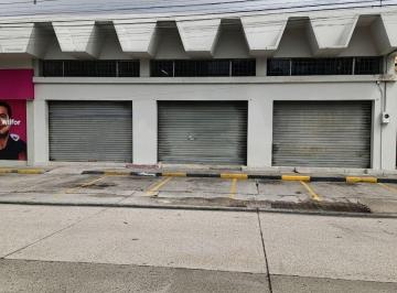 Local comercial , Guayaquil · Local Comercial No. 2 de 271,10 m² de Construccion y 3 Parqueros Frontales