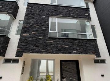 Casa de 3 habitaciones, Quito · Casa por Estrenar de Venta en Llano Chico