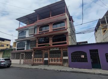 Casa · 119m² · 8 Habitaciones · Casa en Cdla. Santa Mónica en Venta Ronr