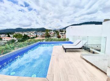 Departamento · 140m² · 3 Habitaciones · 2 Estacionamientos · Departamento con Jardín de Alquiler - Cumbayá Cerca Usfq