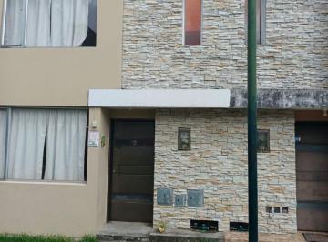 Casa de 3 habitaciones, Quito · Venta Casa 3 Hab. Conjunto San Francisco Esmeralda Guamaní